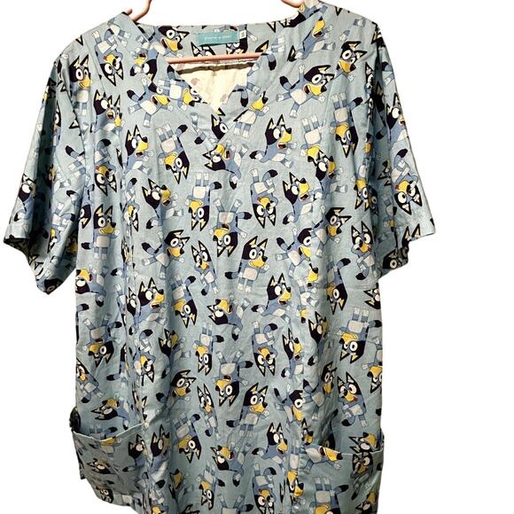 Bluey Stitch Me Up Cotton Nurse Scrubs Top from Australia Sz XXL - Picture 3 of 6